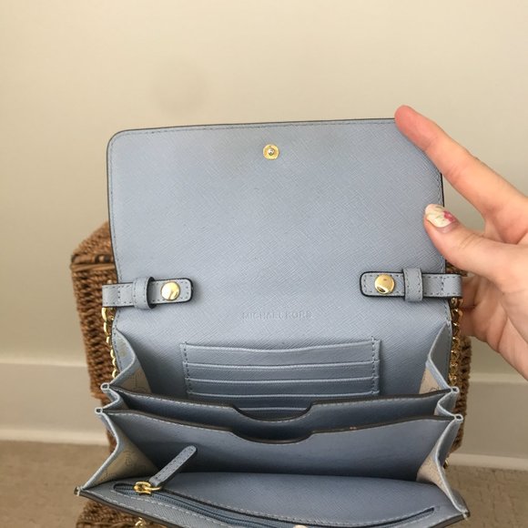 Michael Kors Daniela Large Saffiano Leather Crossbody Bag | Sky Blue - Picture 6 of 9